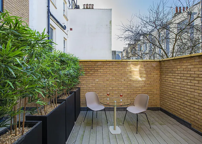 Q Square By Supercity Aparthotels Hove