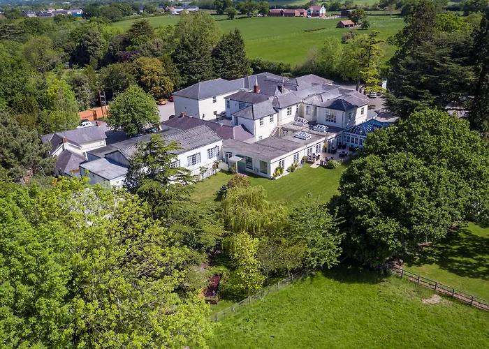 Oriel Hotel