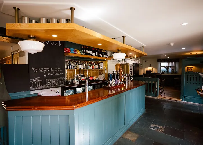 The Queens Chew Magna