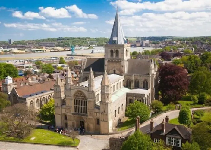 Trivelles Rochester Hotel
