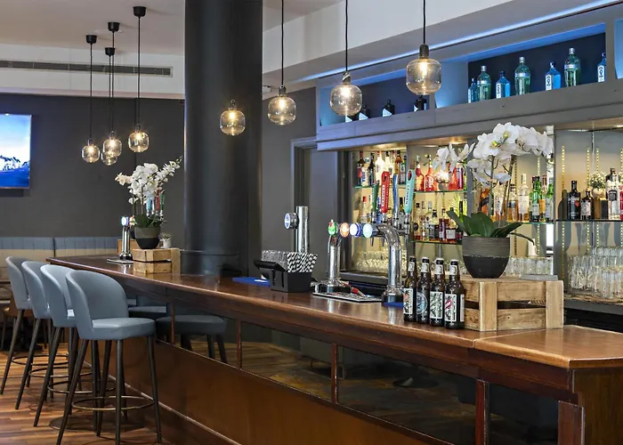 Doubletree By Hilton Swindon Hotel