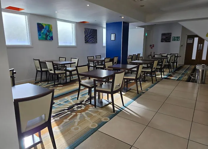 Holiday Inn Express Wakefield By Ihg