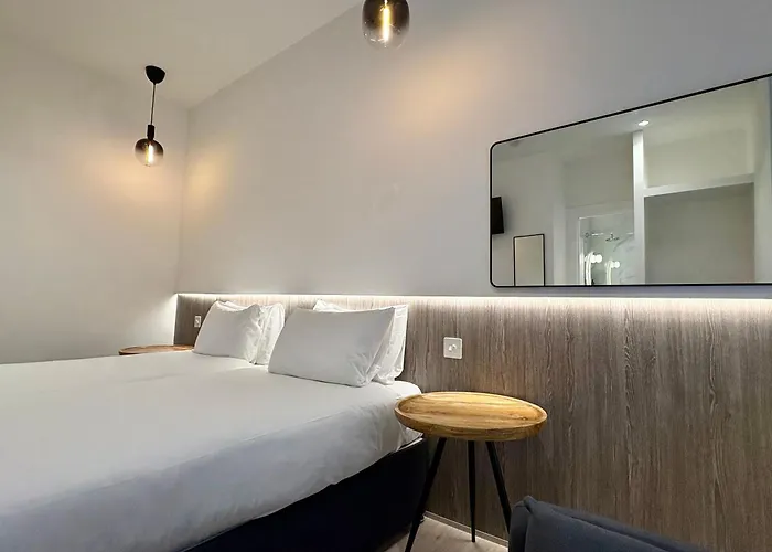 Rioshouse Henley Hotel