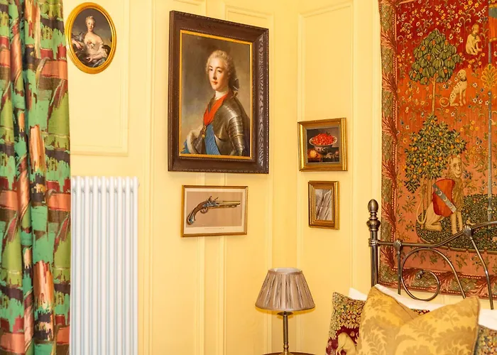 Chez Vivienne