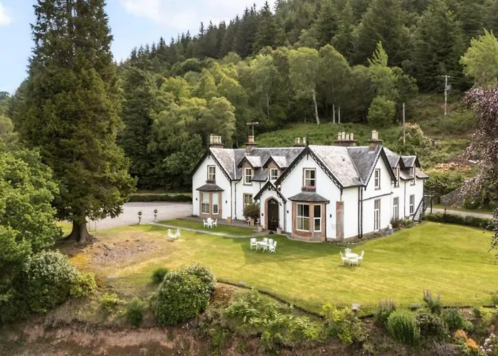 Foyers Lodge