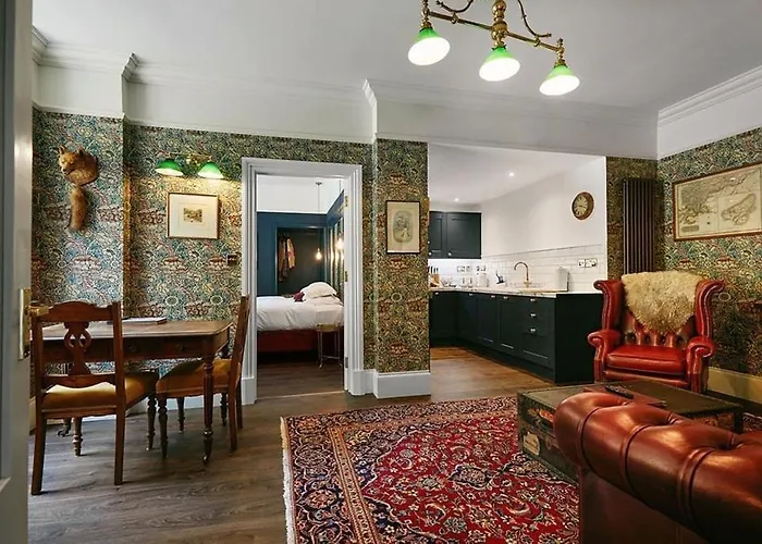 Foyers Lodge