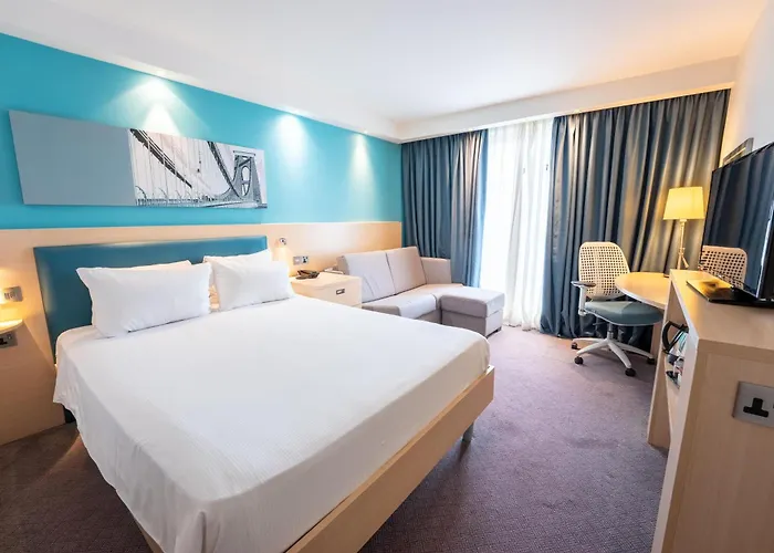 Hampton By Hilton Bristol Airport