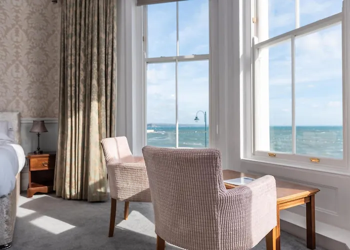 The Queens Hotel