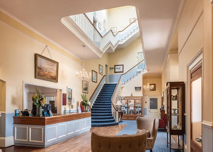 The Queens Hotel