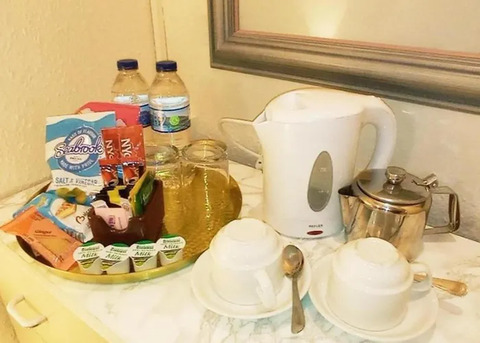 Oyo Lily Hotel Blackpool