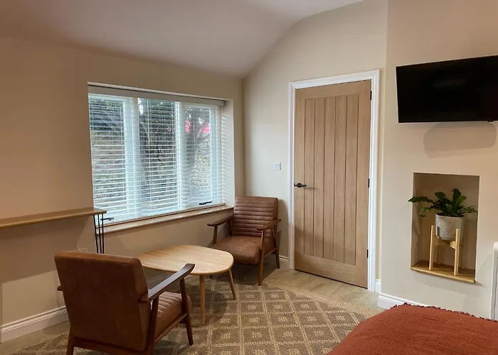 Rooms At Allium