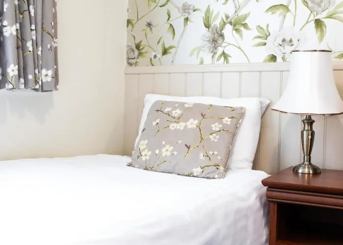 Best Western Limpley Stoke Hotel