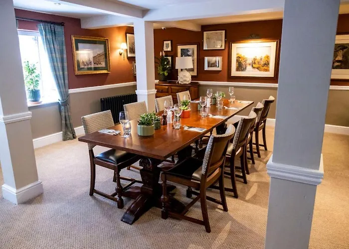The Globe, Warwick, Warwickshire - Brunning & Price
