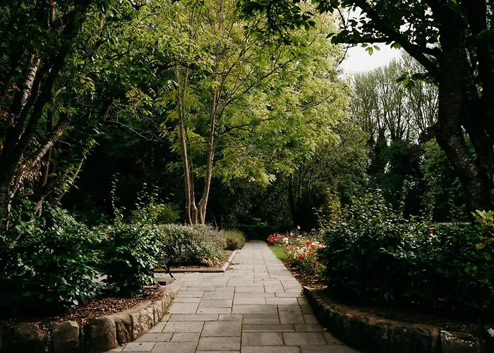 Dunadry Hotel And Gardens