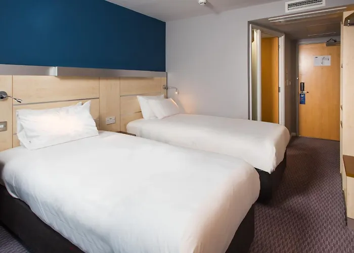 Holiday Inn Express Swindon City Centre By Ihg