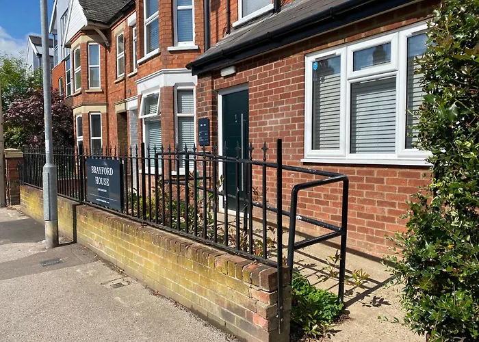 Brayford House Burton Road - Stylish Accommodation Suitable For Families And Contractors