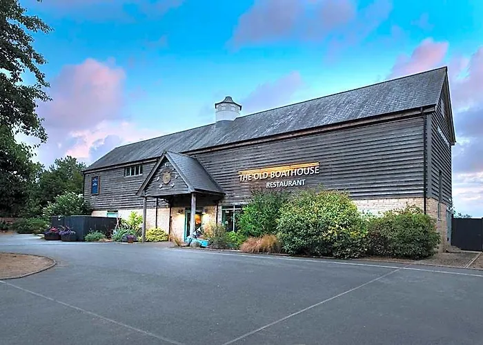 De Vere Cotswold Water Park