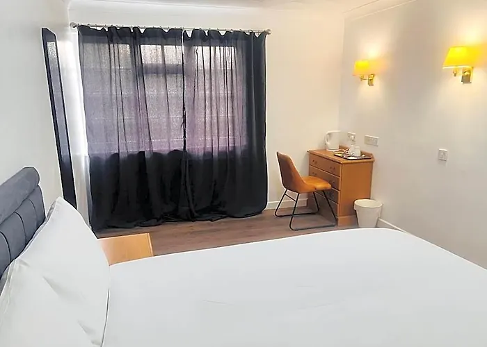 Rivenhall Garden Hotel
