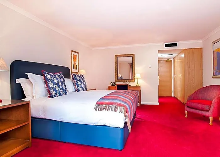 Parkway Hotel & Spa
