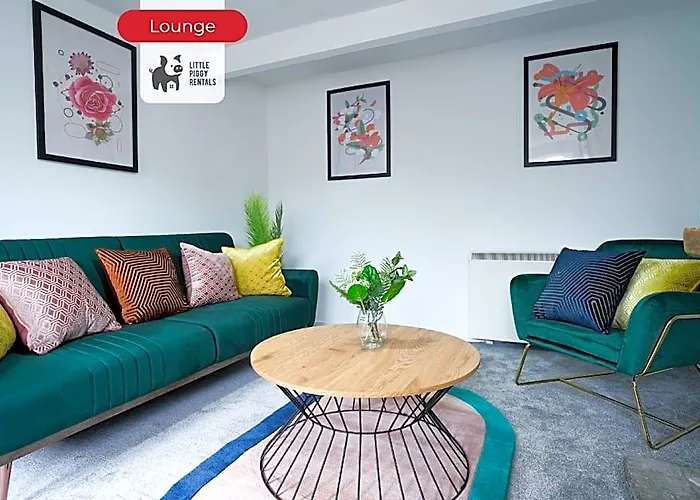 Serene 3Br Cottage Escape: Parking, Kitchen, Wi-Fi