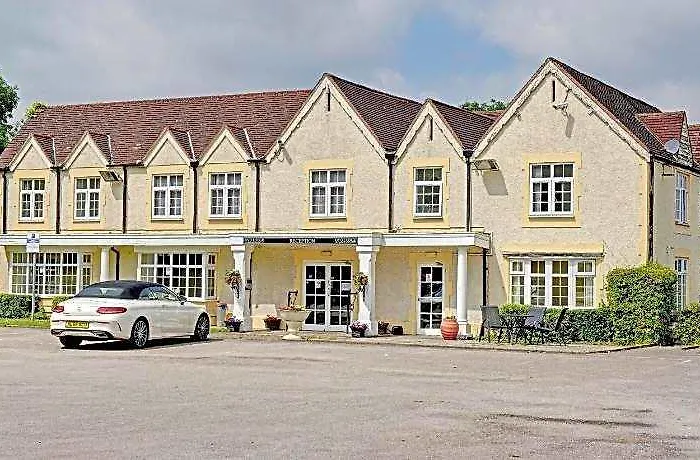 Gables Hotel And Restaurant