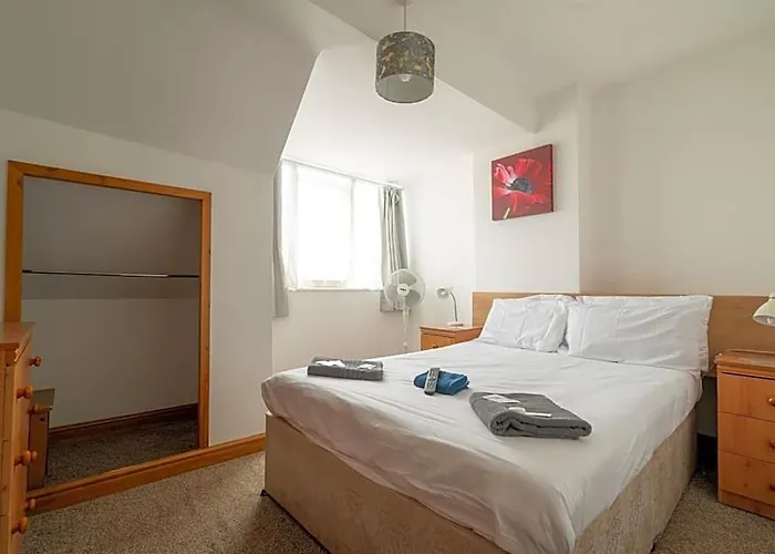 Moonside Rooms