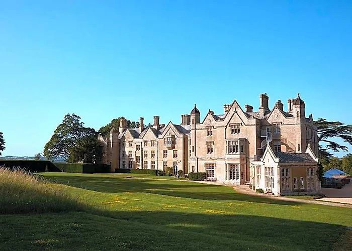 Dumbleton Hall