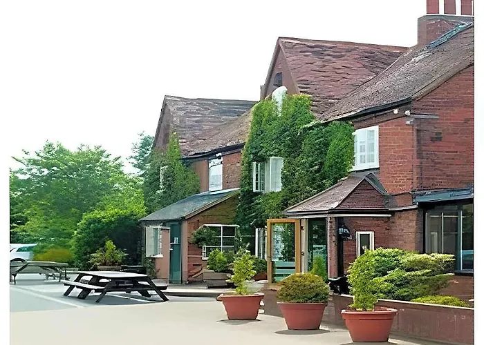 Warwickshire Park Hotel Kenilworth By Belvilla