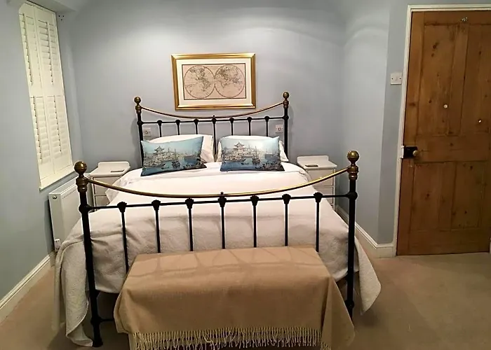 Smallbrook Cottage