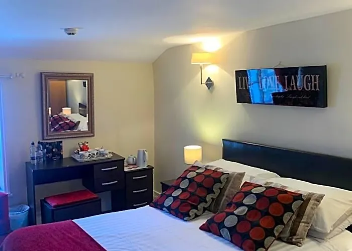 Crown Hotel