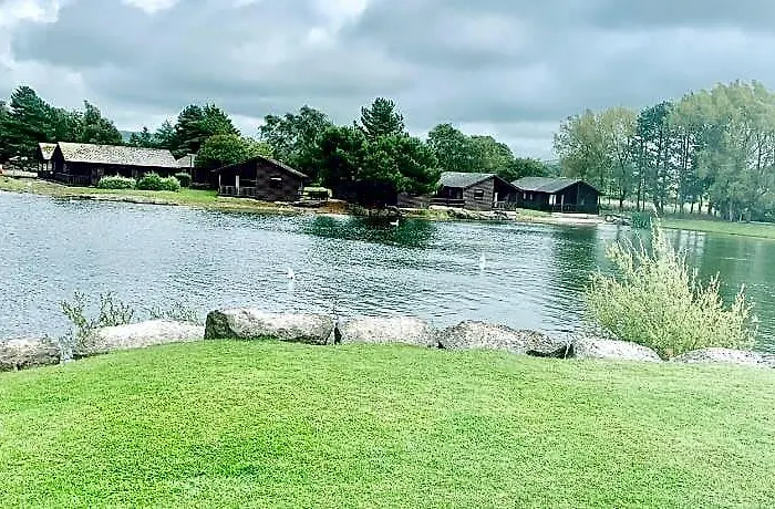 Keer Side Lodge, Luxury Lodge With Private Hot Tub At Pine Lake Resort