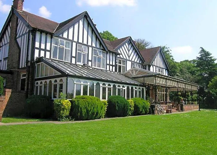 The Oaklands Hotel