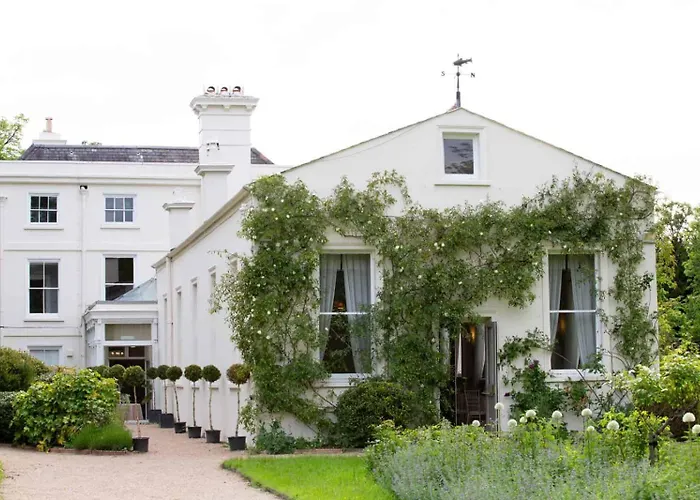 Morden Hall Country House