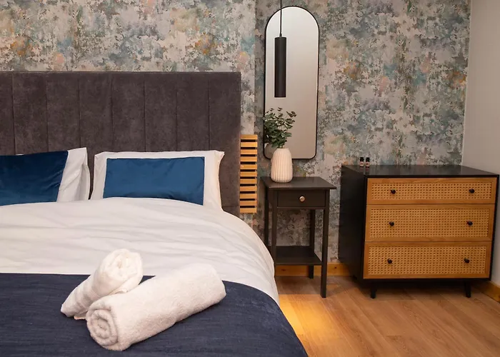 Amber Serviced Rooms Near Hull Royal Infirmary, Self Check-In