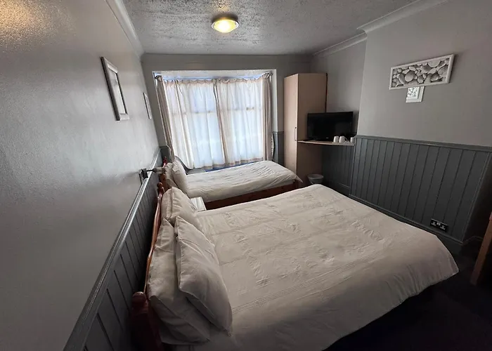 Mallow View Hotel - Cleethorpes - Great Stays For Contractors Or Family Holidays
