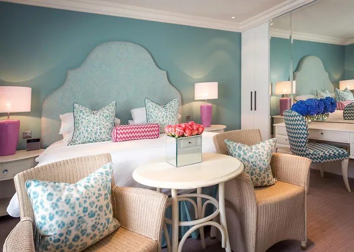 Roslin Beach Hotel