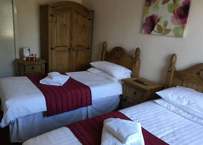 Novar Arms Hotel