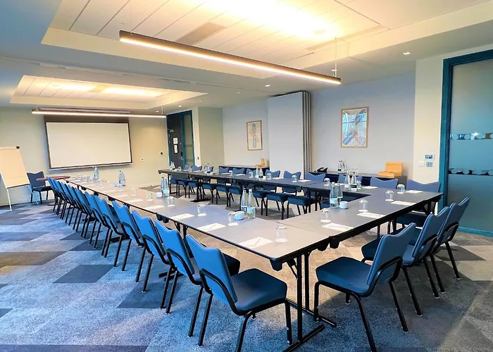 Holiday Inn London Heathrow - Bath Road By Ihg West Drayton 