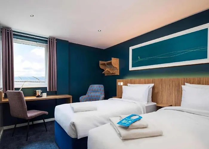 Travelodge Camberley Central