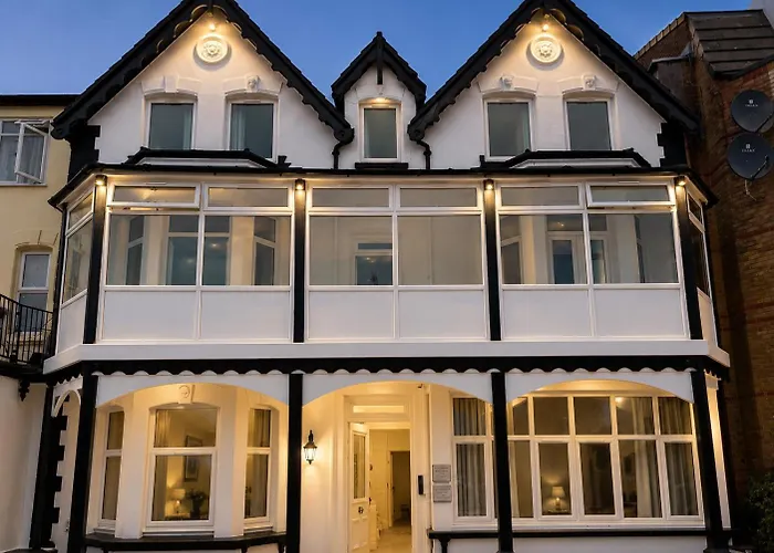 Marine Inn