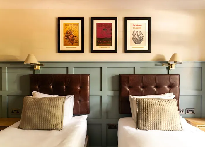 The White Hart Hotel Kingston upon Thames 