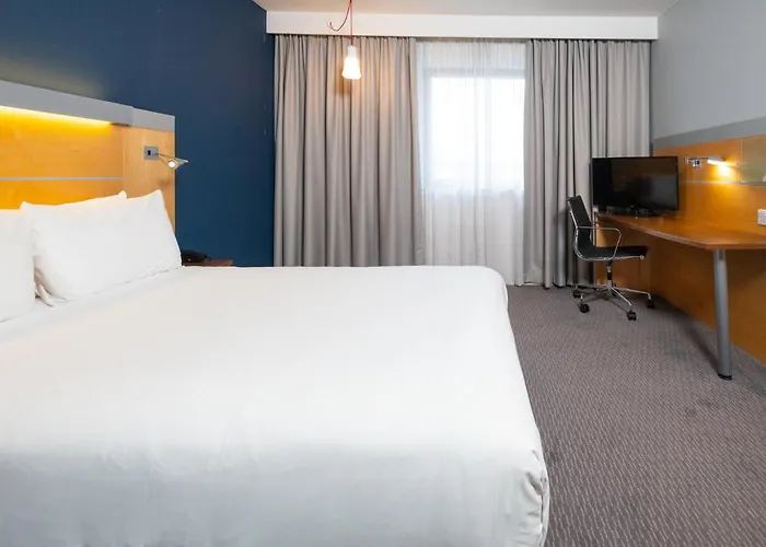 Holiday Inn Express Bedford By Ihg