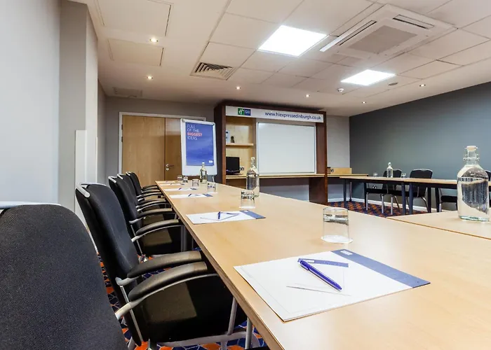 Holiday Inn Express Edinburgh - Royal Mile By Ihg