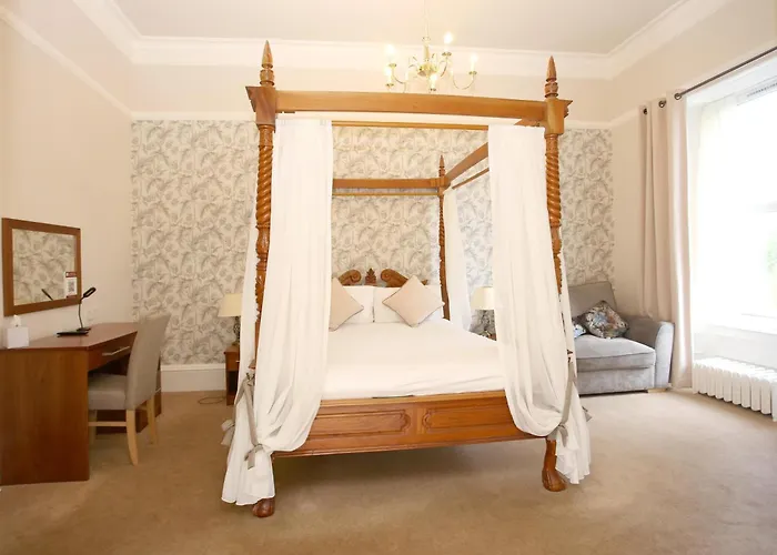 Woodlands Hotel, BW Signature Collection