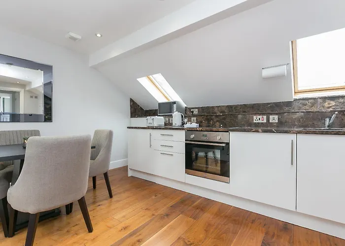 Chilworth Court Aparthotel London