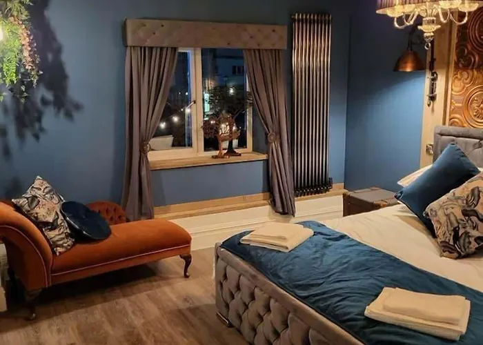 The Waterside Bar Rooms & Restaurant