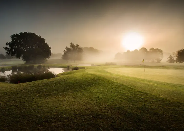 Sandford Springs Hotel And Golf Club