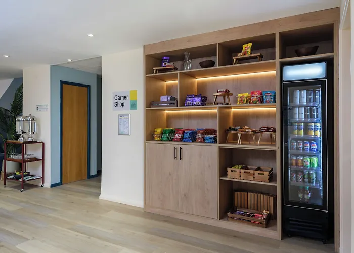 Garner Hotel Lincoln By Ihg