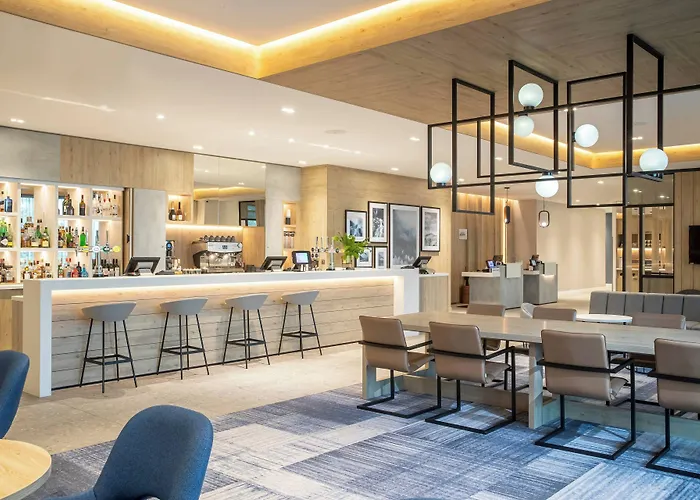 Courtyard By Marriott Inverness Airport