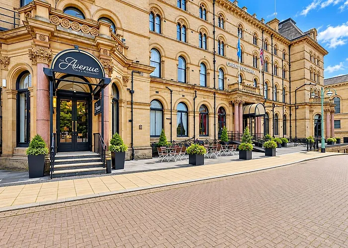 The Victoria Hotel, Bradford By Sunday